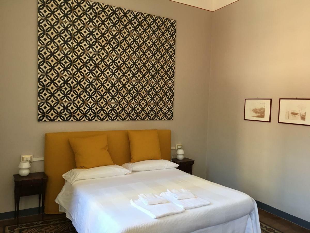 Bed & Breakfast Deco Torno Exteriör bild